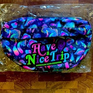 ALF Have a Nice Trip Fanny Pack. Still in Package, Brand New.